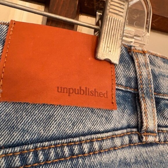 Unpublished Rae High-Rise Cropped Straight Leg, Size 30. - Picture 4 of 7